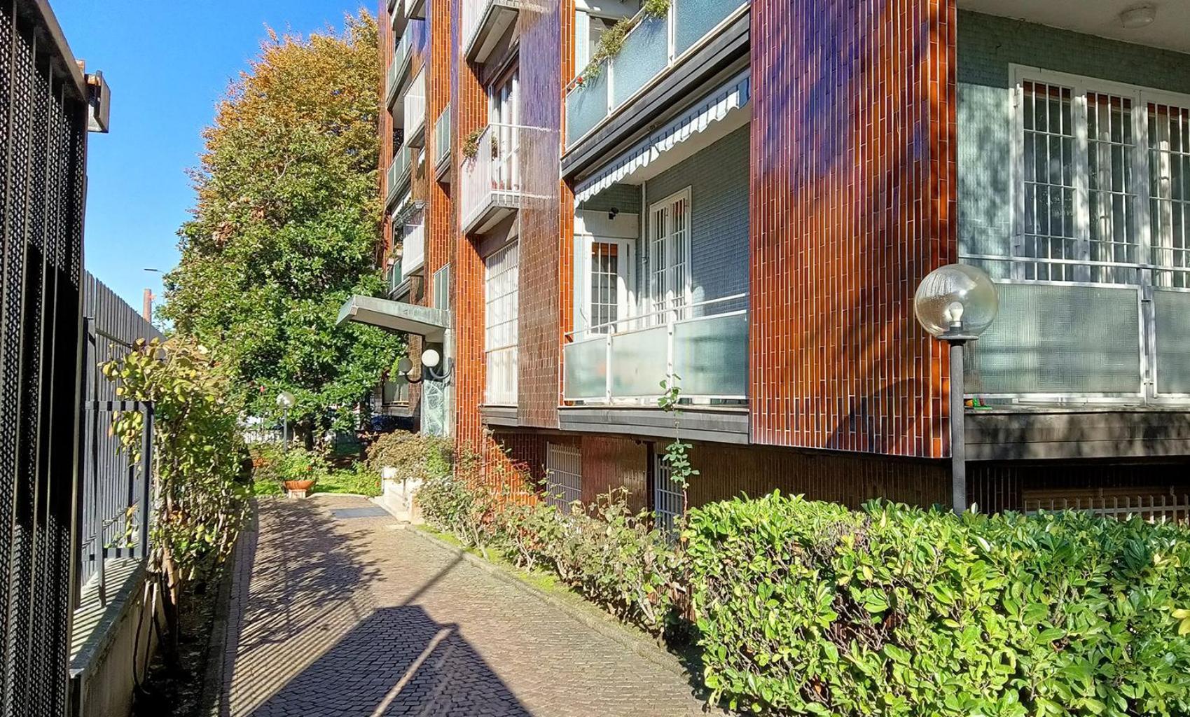 Sahi - Via Dei Ciclamini Mm1 Primaticcio, Stadio San Siro, Ospedale San Carlo มิลาน ภายนอก รูปภาพ
